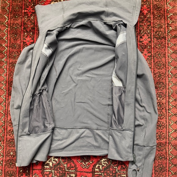 Lululemon Active Jacket Womens Size 9 - Picture 4 of 7